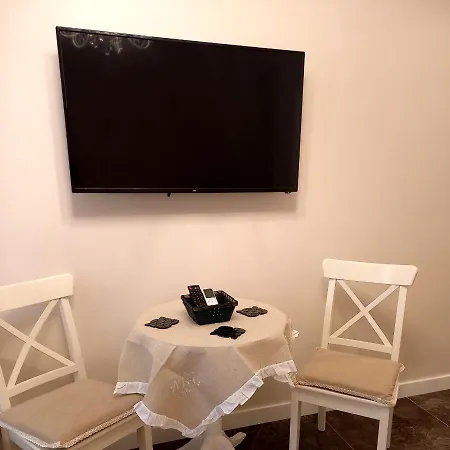 Luxury Anis 3 Apartment